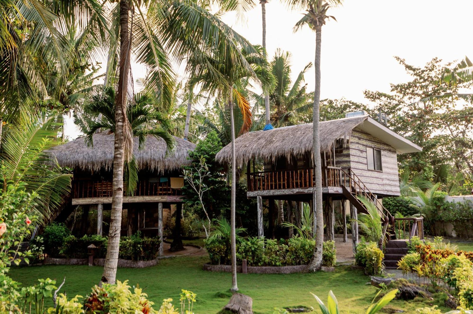 Polaris Beach And Dive Resort Inc Loon Exterior photo