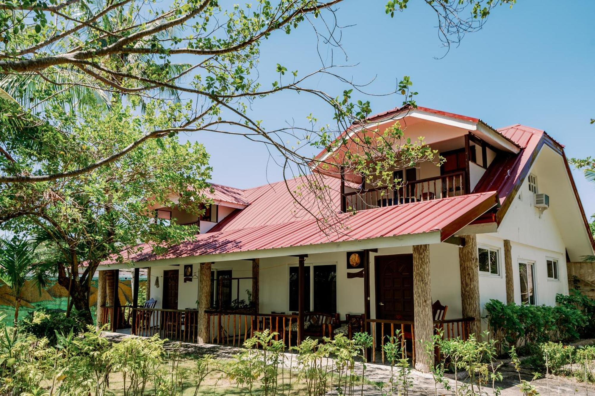 Polaris Beach And Dive Resort Inc Loon Exterior photo