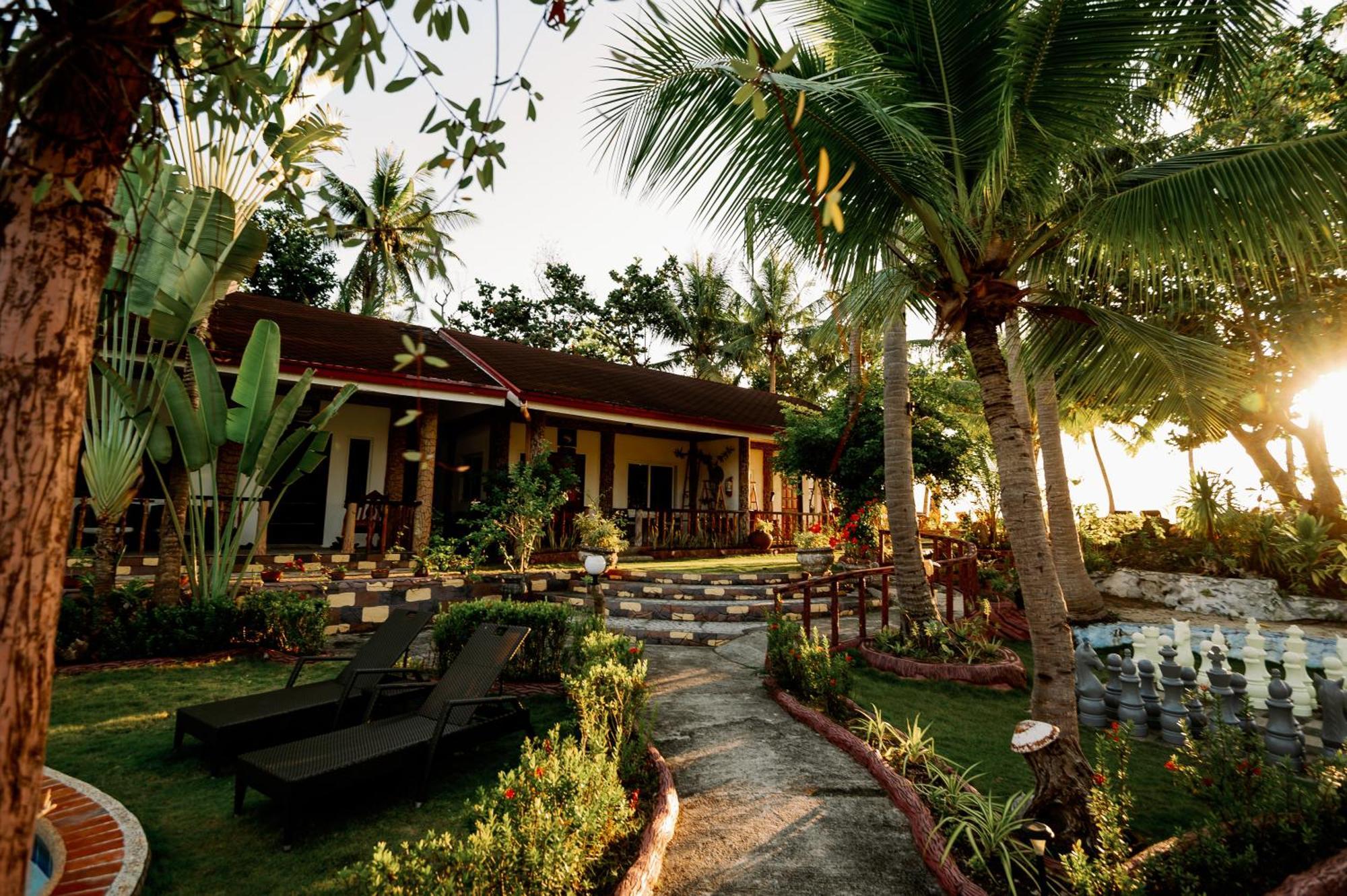 Polaris Beach And Dive Resort Inc Loon Exterior photo