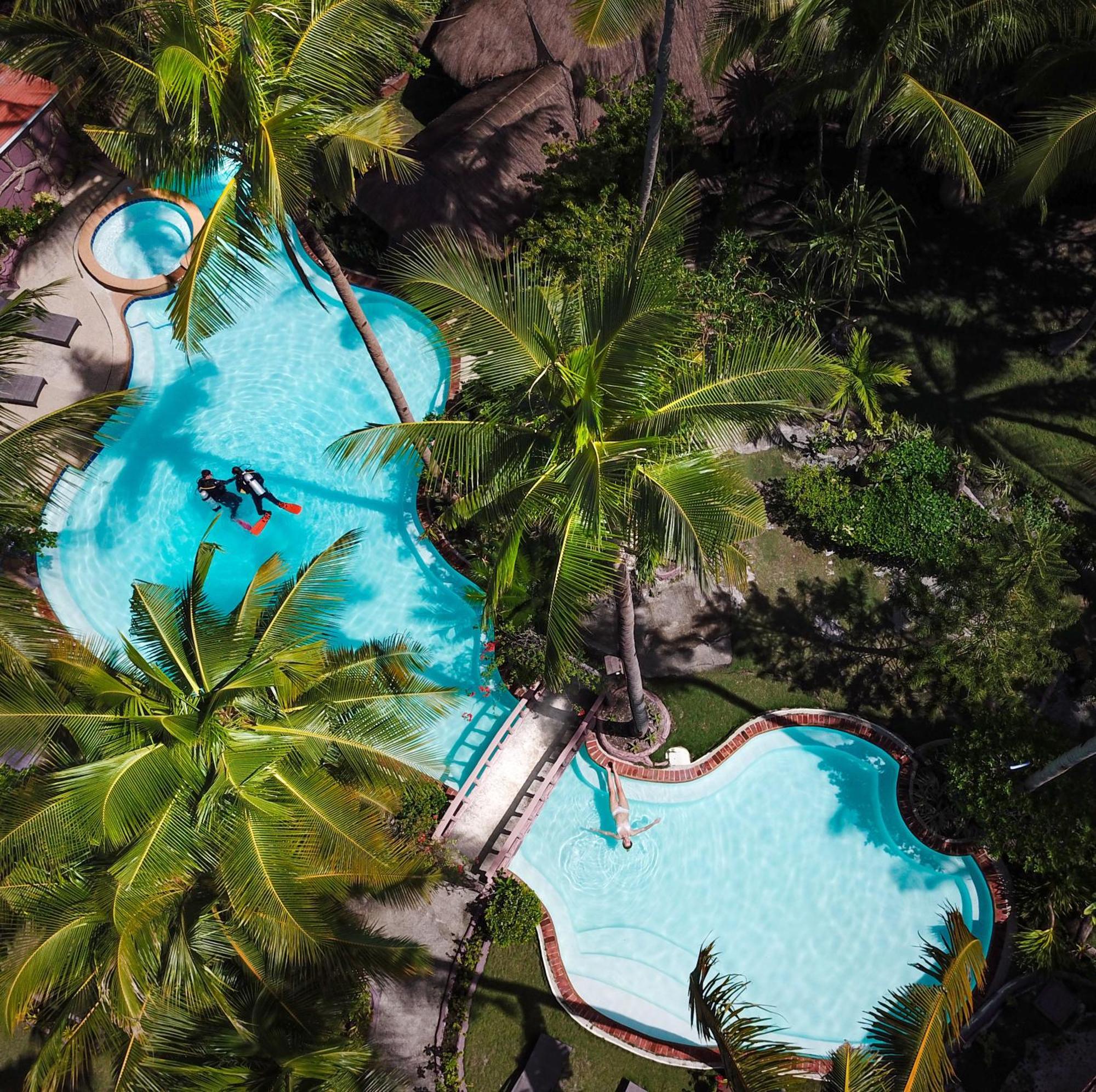 Polaris Beach And Dive Resort Inc Loon Exterior photo